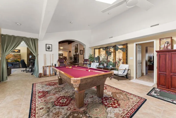 836 Vista Grande Road, El Cajon, California 92019