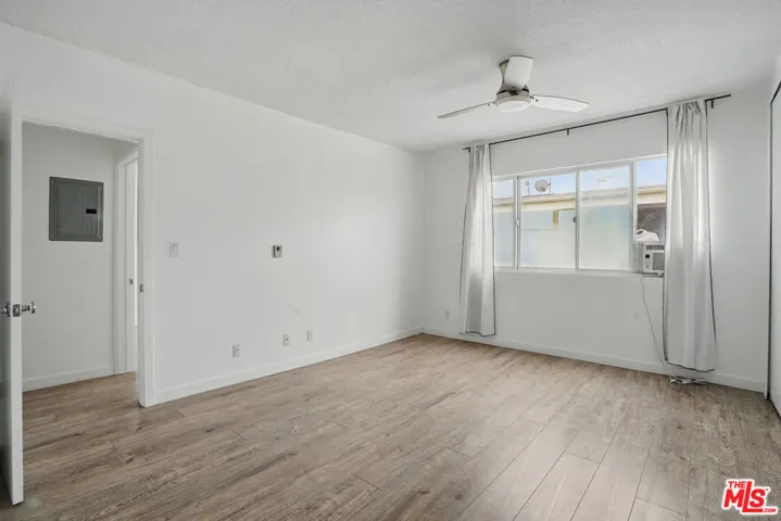 930 3rd Street 303, Santa Monica, California 90403
