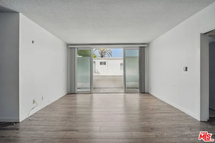 930 3rd Street 303, Santa Monica, California 90403
