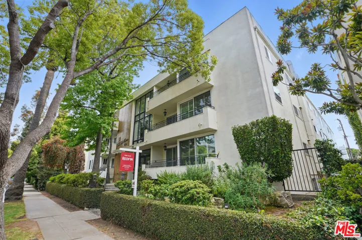 930 3rd Street 303, Santa Monica, California 90403