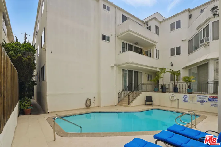 930 3rd Street 303, Santa Monica, California 90403