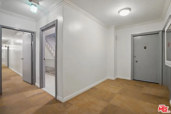 930 3rd Street 303, Santa Monica, California 90403