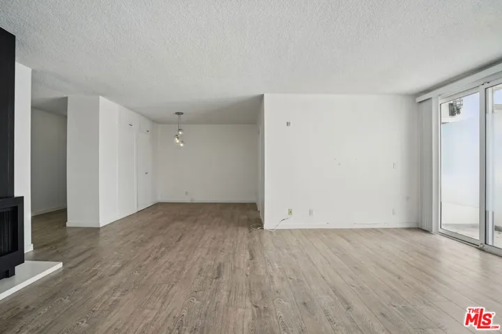 930 3rd Street 303, Santa Monica, California 90403