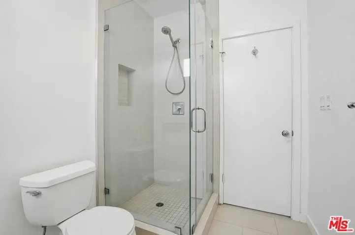 930 3rd Street 303, Santa Monica, California 90403