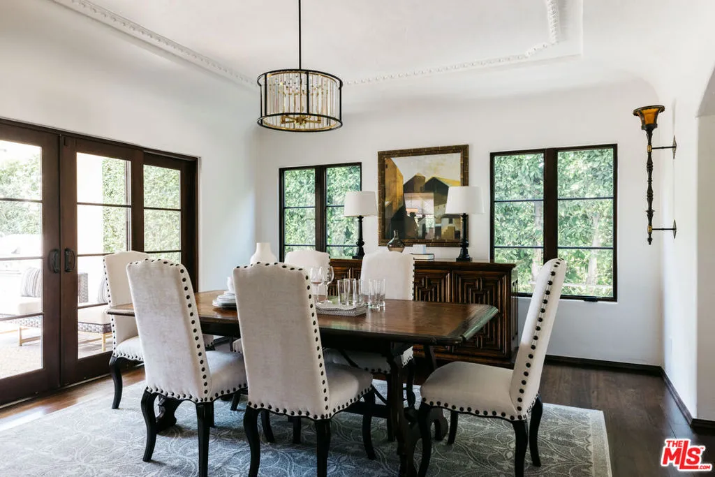 908 S Dunsmuir Avenue, Los Angeles, California 90036 home-pic-14