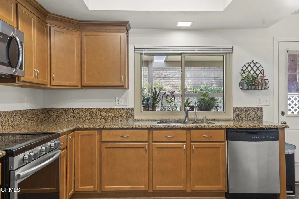 44117 Village 44, Camarillo, California 93012 home-pic-10