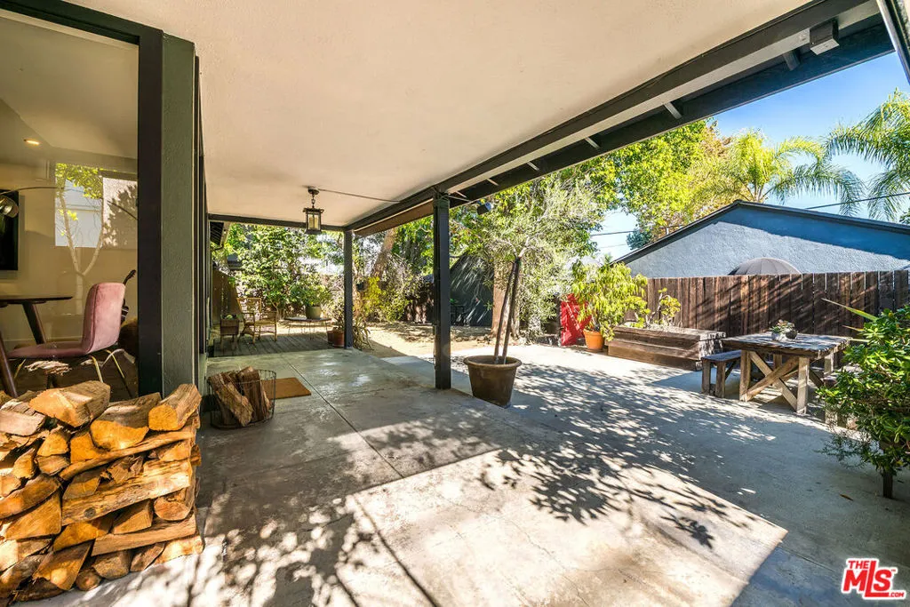 4838 Coldwater Canyon Avenue, Sherman Oaks, California 91423 home-pic-24