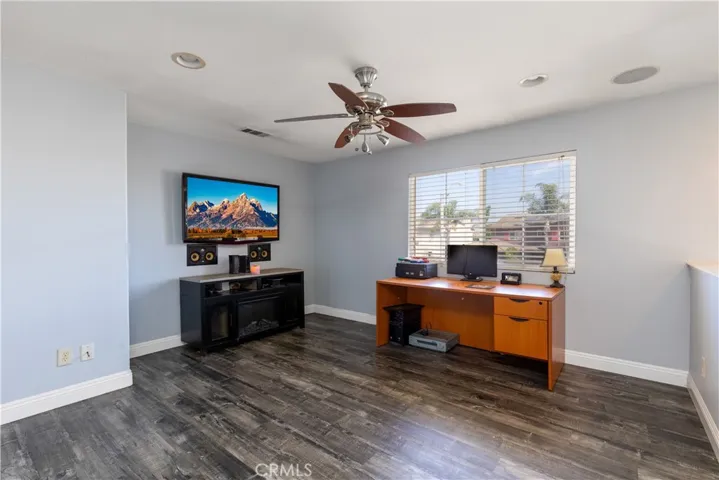 7547 Walnut Grove Avenue, Eastvale, California 92880