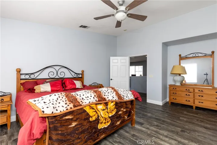 7547 Walnut Grove Avenue, Eastvale, California 92880