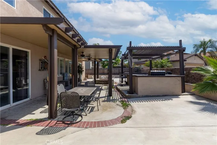 7547 Walnut Grove Avenue, Eastvale, California 92880