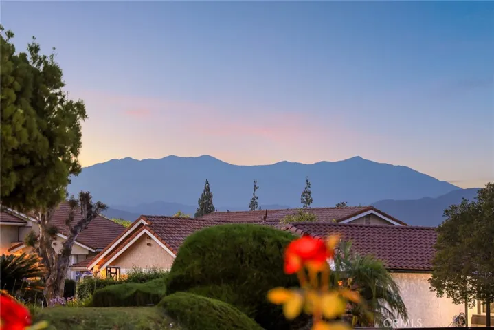 4 Navajo Trail, Phillips Ranch, California 91766