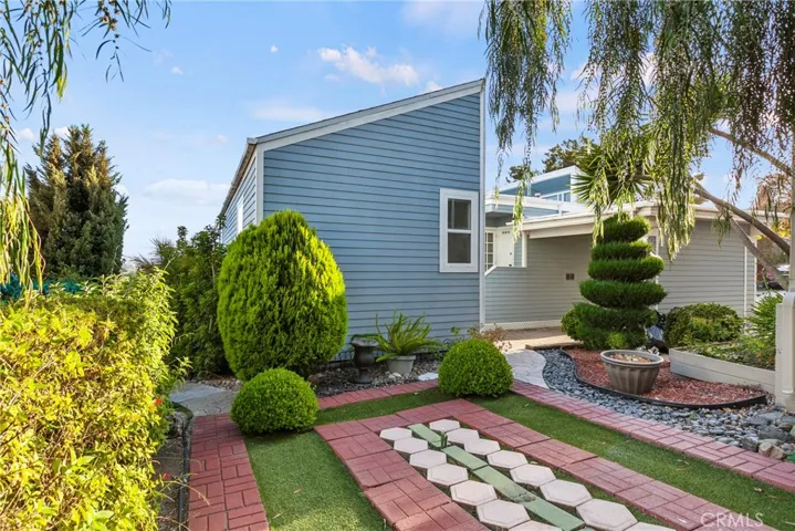 2892 Los Feliz Court 37, San Luis Obispo, California 93401