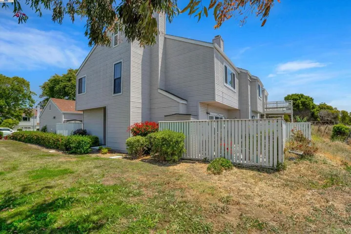 2417 Groveview Ct, Richmond, California 94806