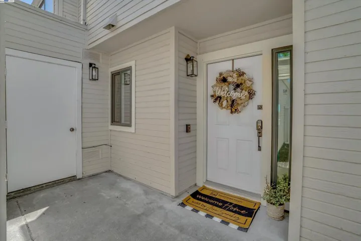 2417 Groveview Ct, Richmond, California 94806