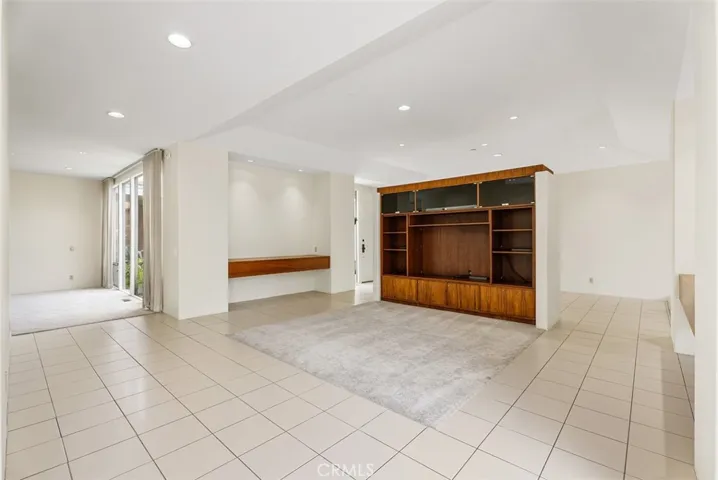 233 Calle Campesino, San Clemente, California 92672