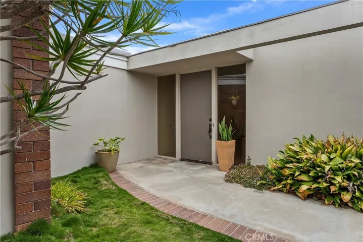 233 Calle Campesino, San Clemente, California 92672