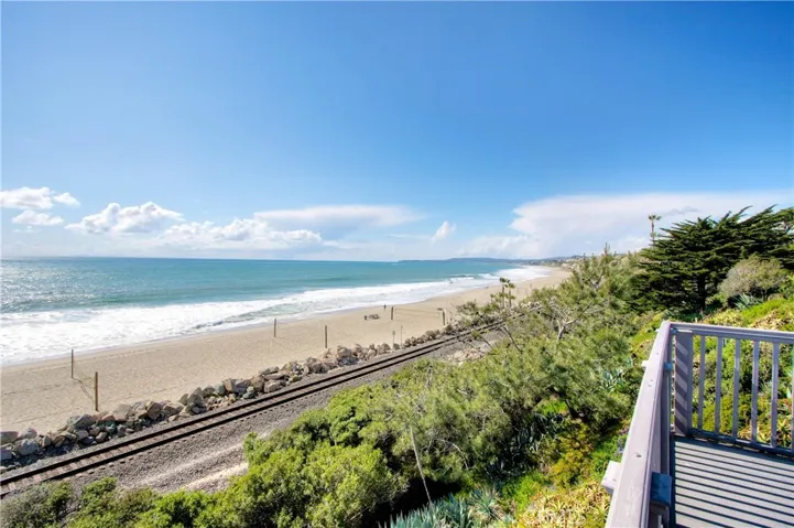 233 Calle Campesino, San Clemente, California 92672