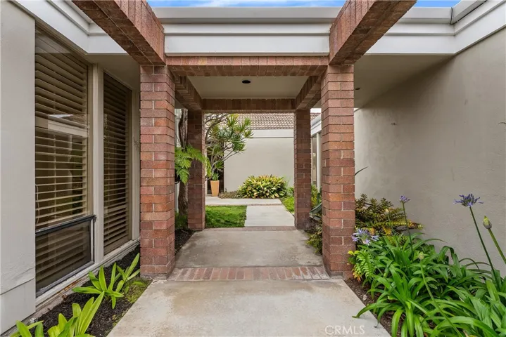 233 Calle Campesino, San Clemente, California 92672