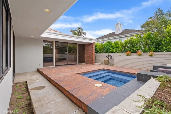 233 Calle Campesino, San Clemente, California 92672