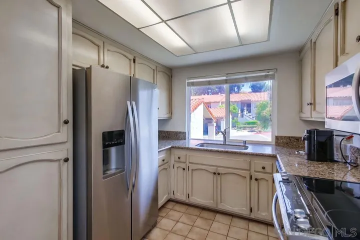 12006 Caminito Campana, San Diego, California 92128