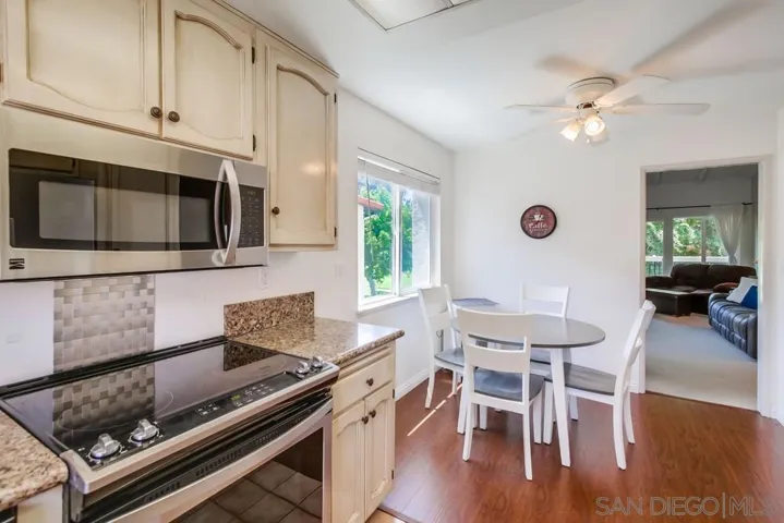 12006 Caminito Campana, San Diego, California 92128