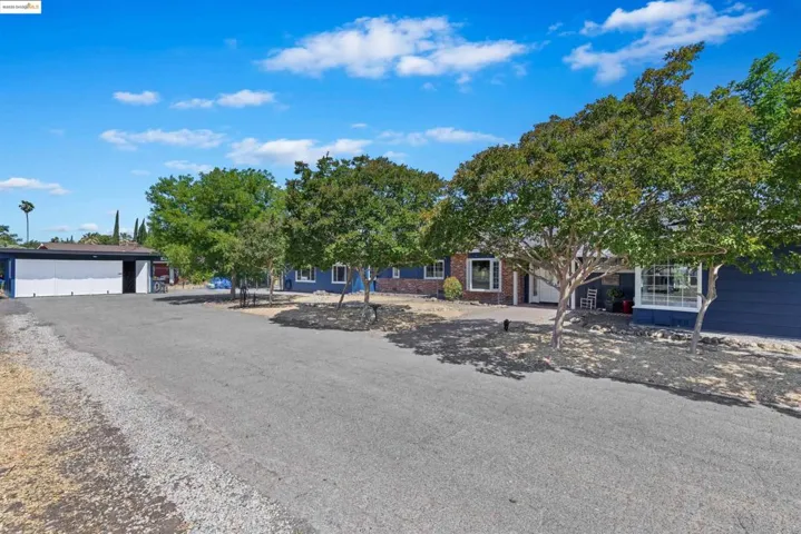 1000 Buchanan Rd, Pittsburg, California 94565