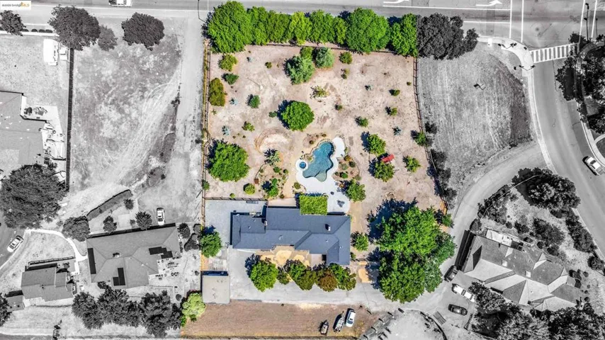 1000 Buchanan Rd, Pittsburg, California 94565
