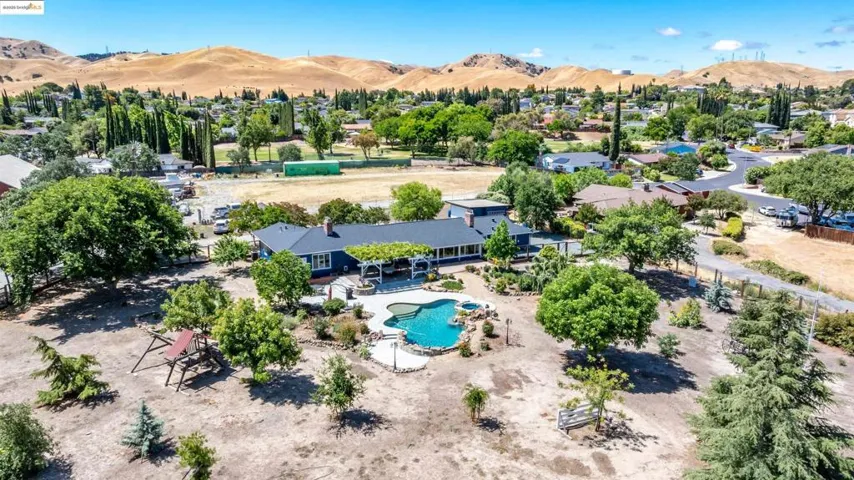 1000 Buchanan Rd, Pittsburg, California 94565