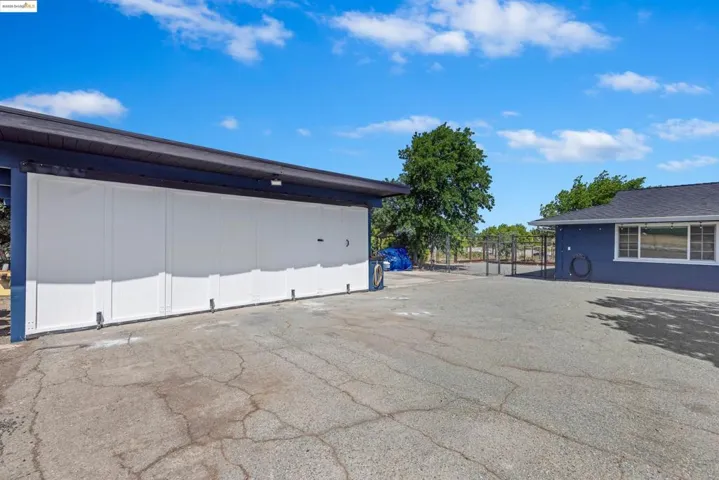 1000 Buchanan Rd, Pittsburg, California 94565