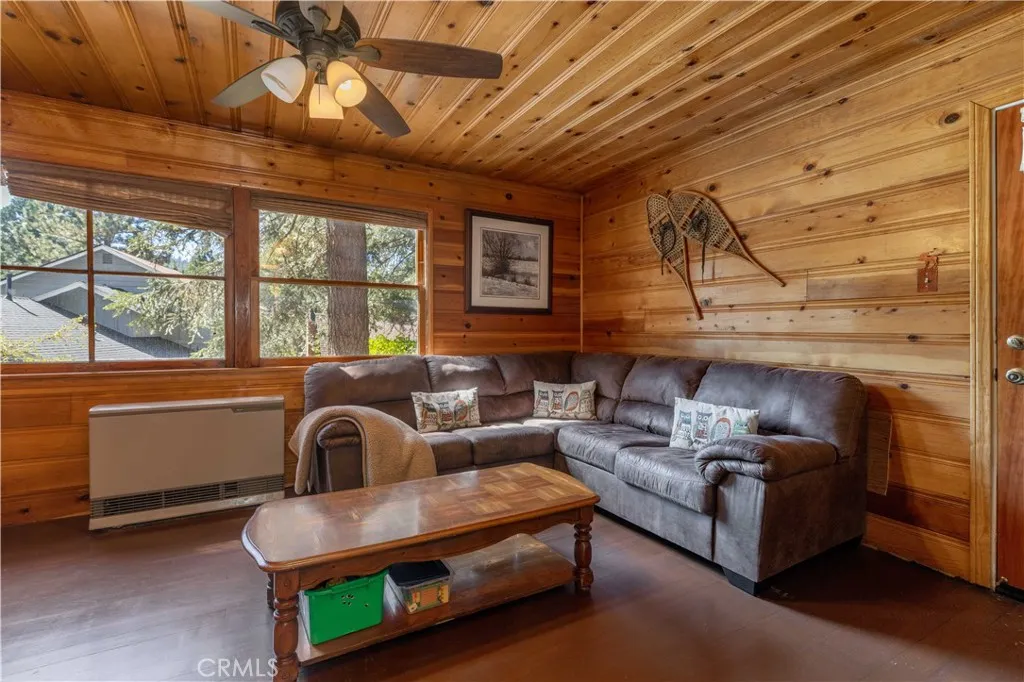 796 Silver Tip Drive, Big Bear Lake, California 92315 home-pic-13