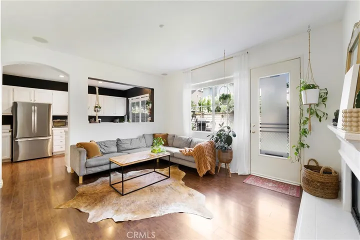 242 Knoll, Mission Viejo, California 92692