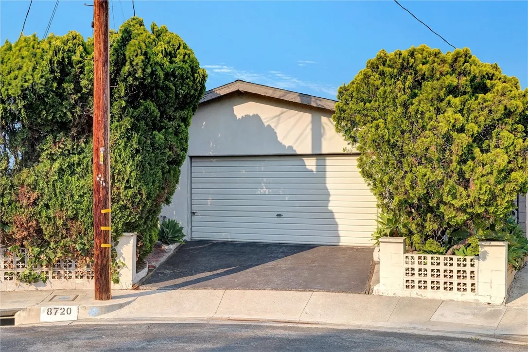 8720 Mulberry Drive, Sunland, California 91040 home-pic-30