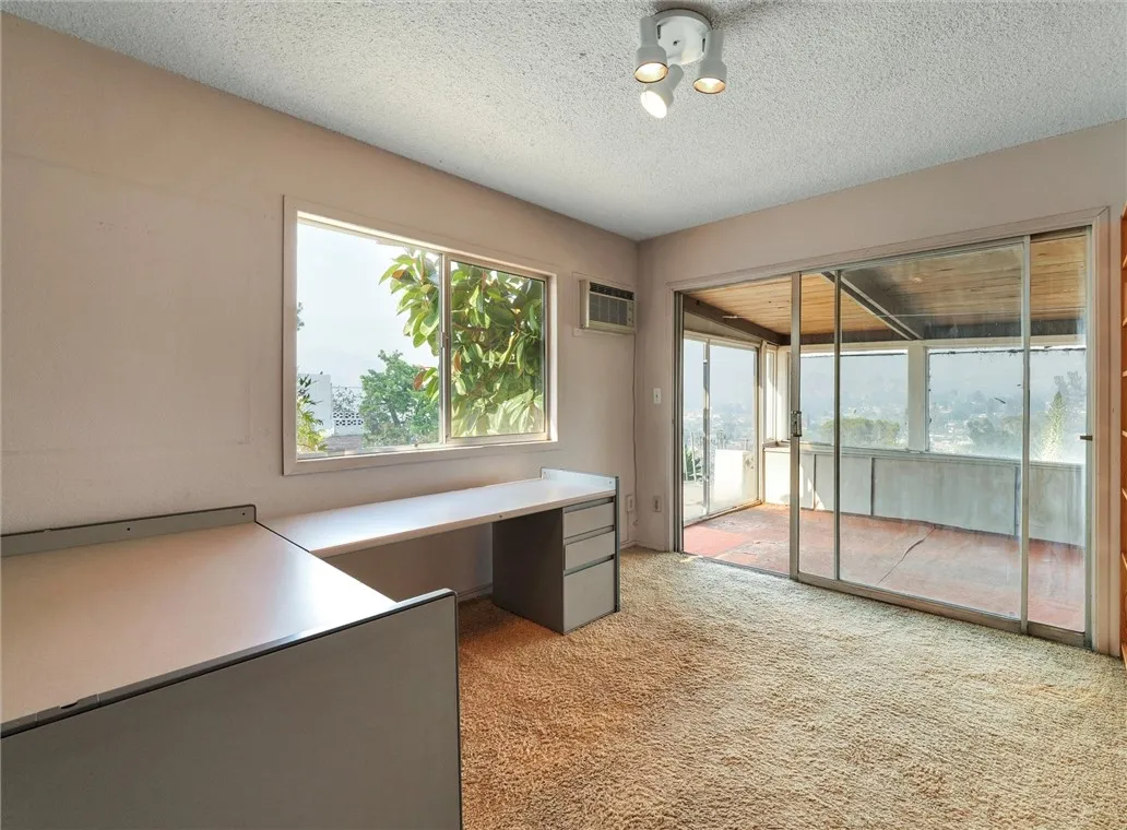 8720 Mulberry Drive, Sunland, California 91040 home-pic-19