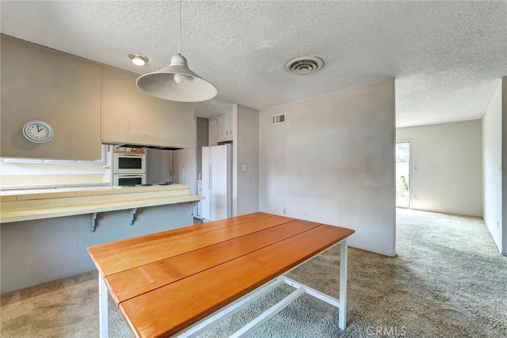 8720 Mulberry Drive, Sunland, California 91040 home-pic-8