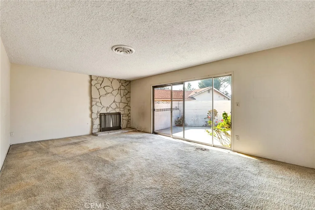 8720 Mulberry Drive, Sunland, California 91040 home-pic-6