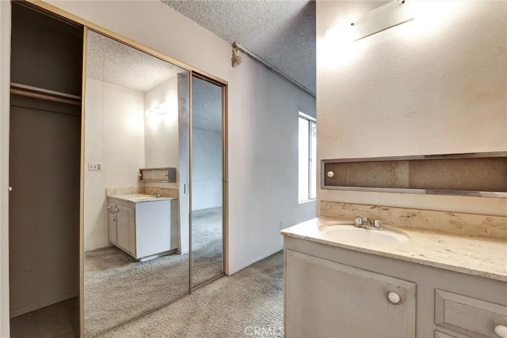 8720 Mulberry Drive, Sunland, California 91040 home-pic-23