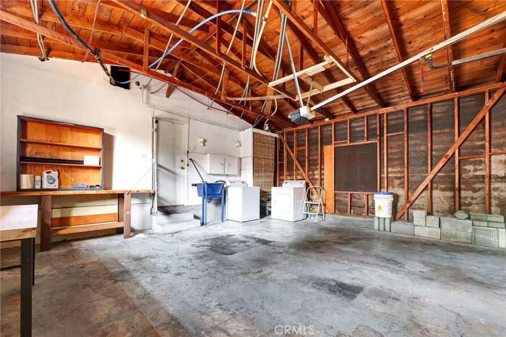 8720 Mulberry Drive, Sunland, California 91040 home-pic-26