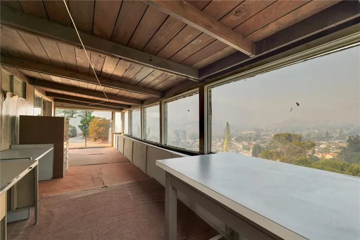 8720 Mulberry Drive, Sunland, California 91040