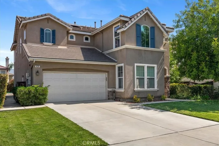 Charming curb appeal and solar savings at 420 Deodar St