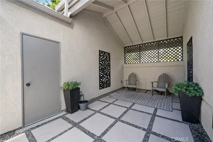 Completely enclosed and private!