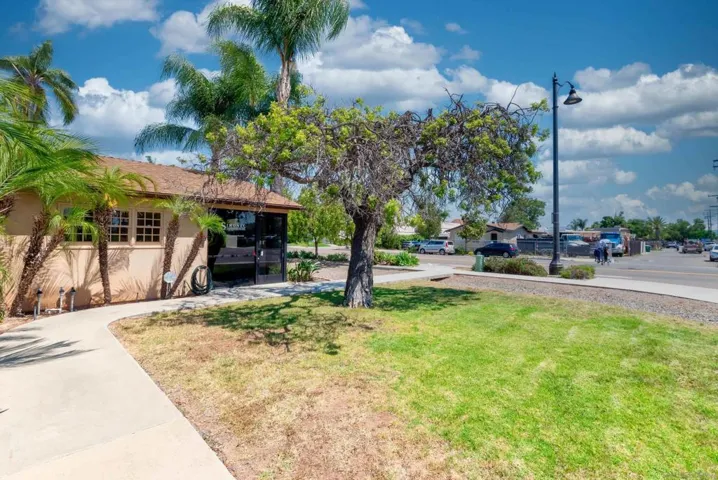 10208 Prospect Ave, Santee, California 92071