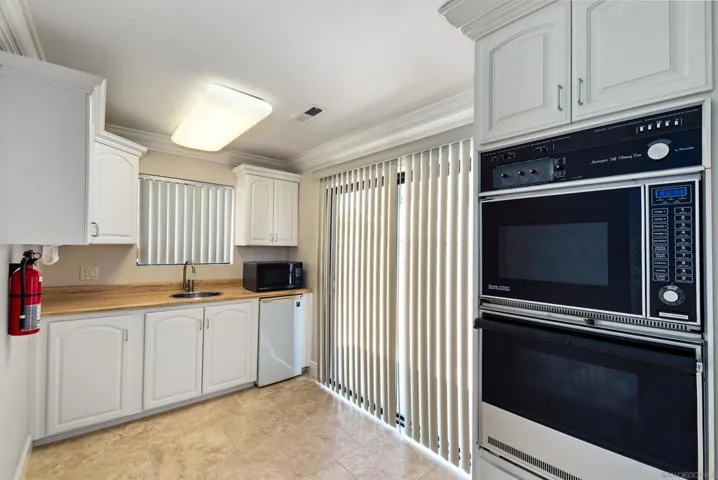 10208 Prospect Ave, Santee, California 92071