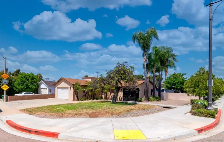 10208 Prospect Ave, Santee, California 92071