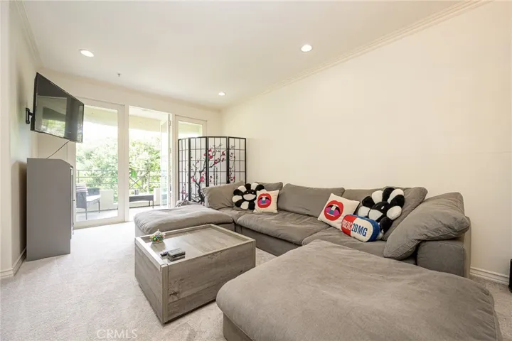 2253 Martin 215, Irvine, California 92612