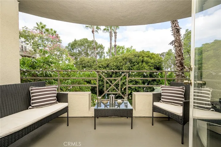2253 Martin 215, Irvine, California 92612