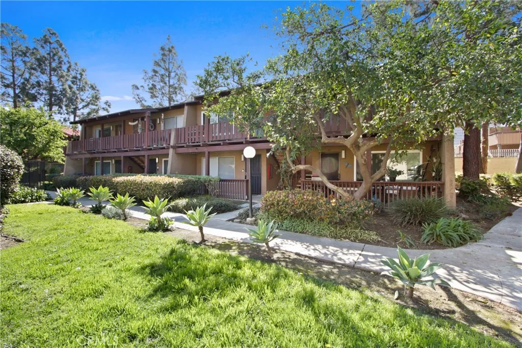 1010 W Macarthur Boulevard 66, Santa Ana, California 92707, 1 Bedroom Bedrooms, ,1 BathroomBathrooms,Residential Lease,For Rent,Macarthur,PW25132100