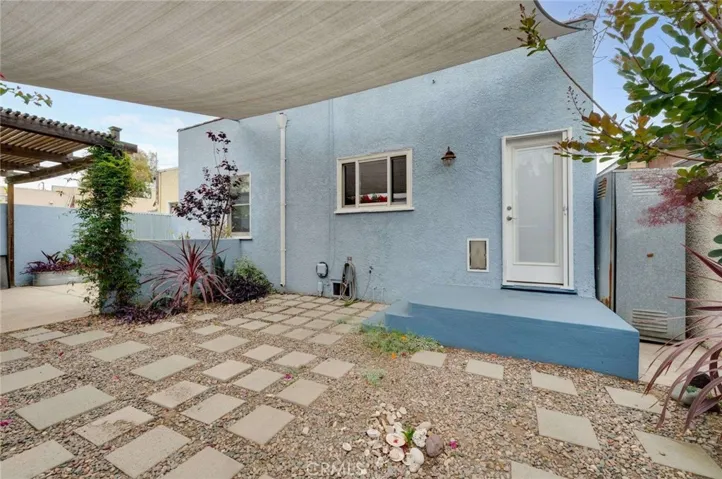 5855 Lemon Avenue, Long Beach, California 90805