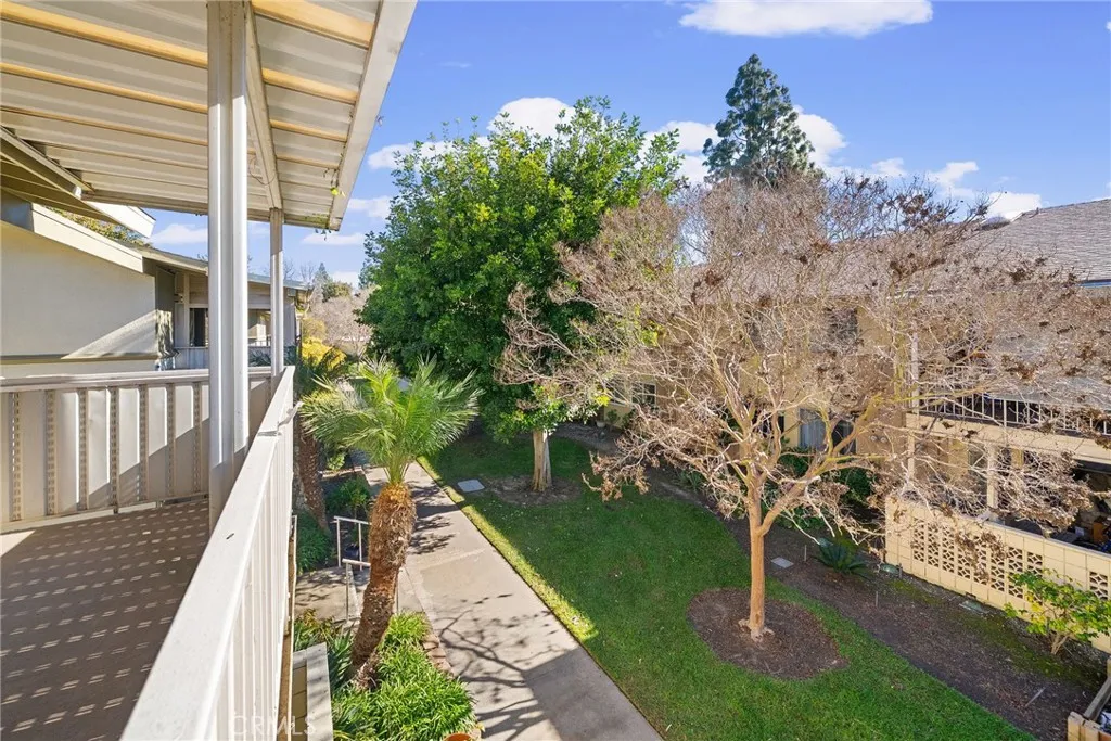225 Avenida Majorca N, Laguna Woods, California 92637 home-pic-36