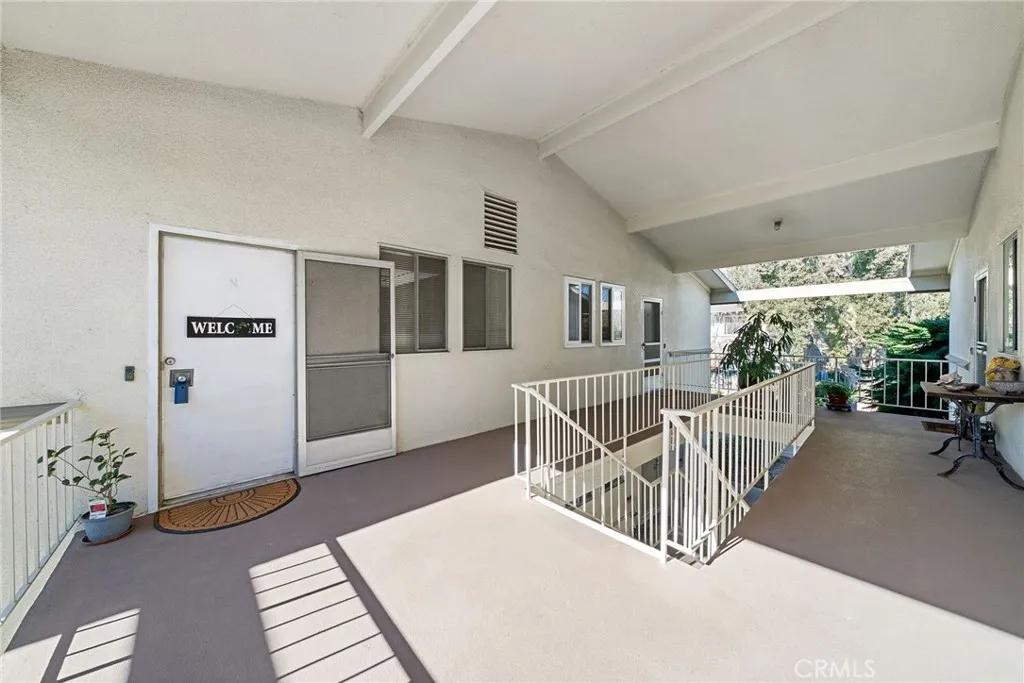 225 Avenida Majorca N, Laguna Woods, California 92637 home-pic-1
