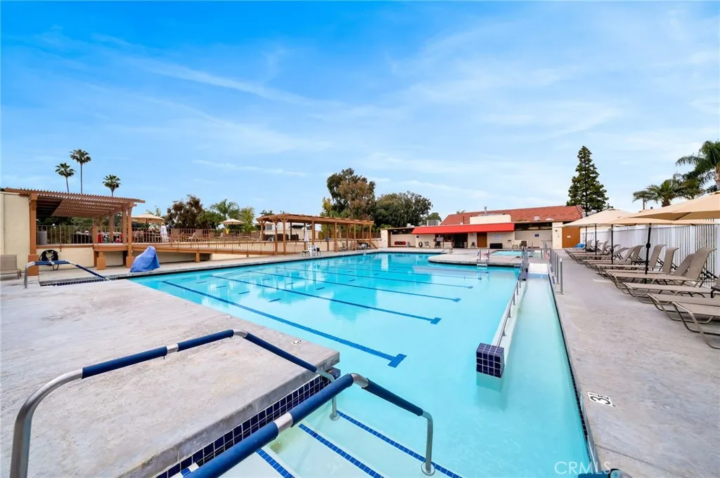 225 Avenida Majorca N, Laguna Woods, California 92637 home-pic-40